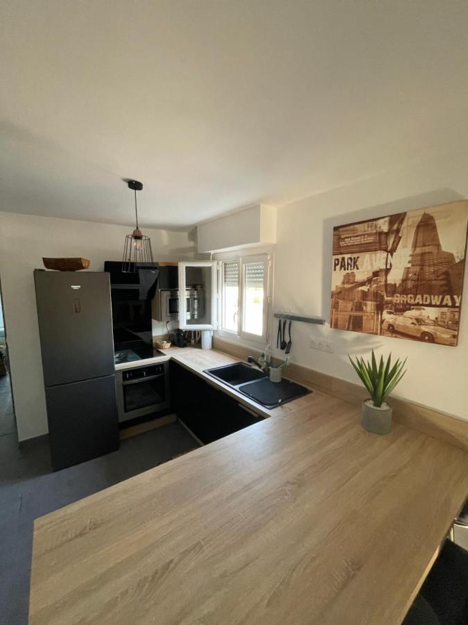 Agreable T2 Traversant Rdc Avec Terrasse + Balcon+ Parking 2 Places มงต์เปอลิเยร์ ภายนอก รูปภาพ